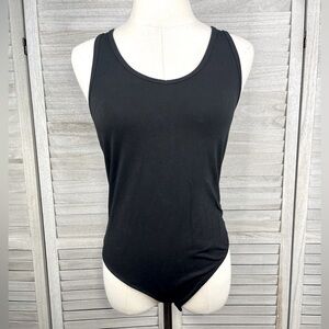 FASHION NOVA Bodysuit V Neck Racerback Black-Large